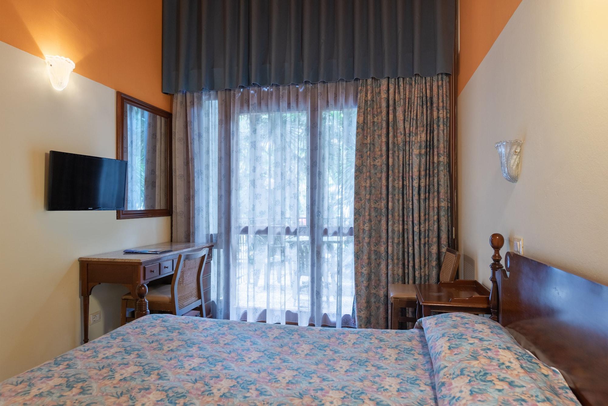 Hotel Palme & Suite การ์ดา ภายนอก รูปภาพ